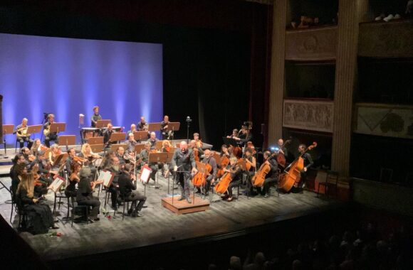 C’È SEMPRE UN VALIDO MOTIVO PER SPONSORIZZARE L’ORCHESTRA FILARMONICA DI LUCCA
