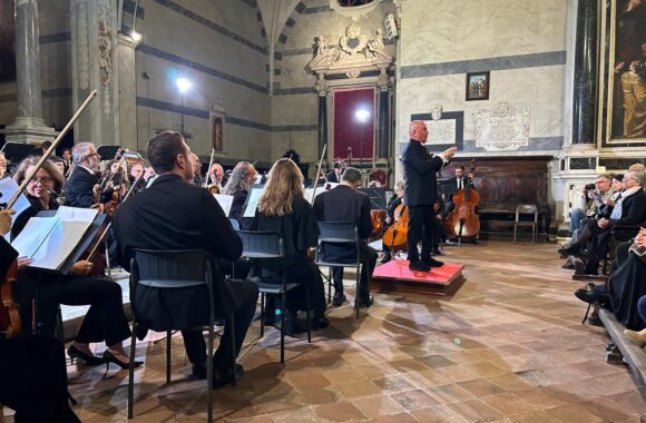 La grande lirica per la Festa della Repubblica: Andrea Colombini dirige l’OFL nella Chiesa dei Servi La grande lirica per la Festa della Repubblica: Andrea Colombini dirige l’OFL nella Chiesa dei Servi